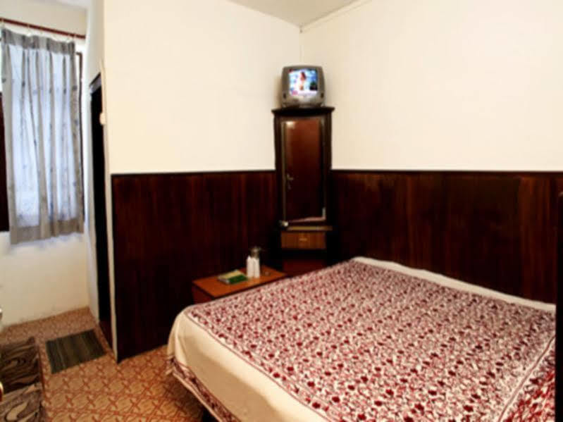 Hotel Surya Kiran Масурі Екстер'єр фото